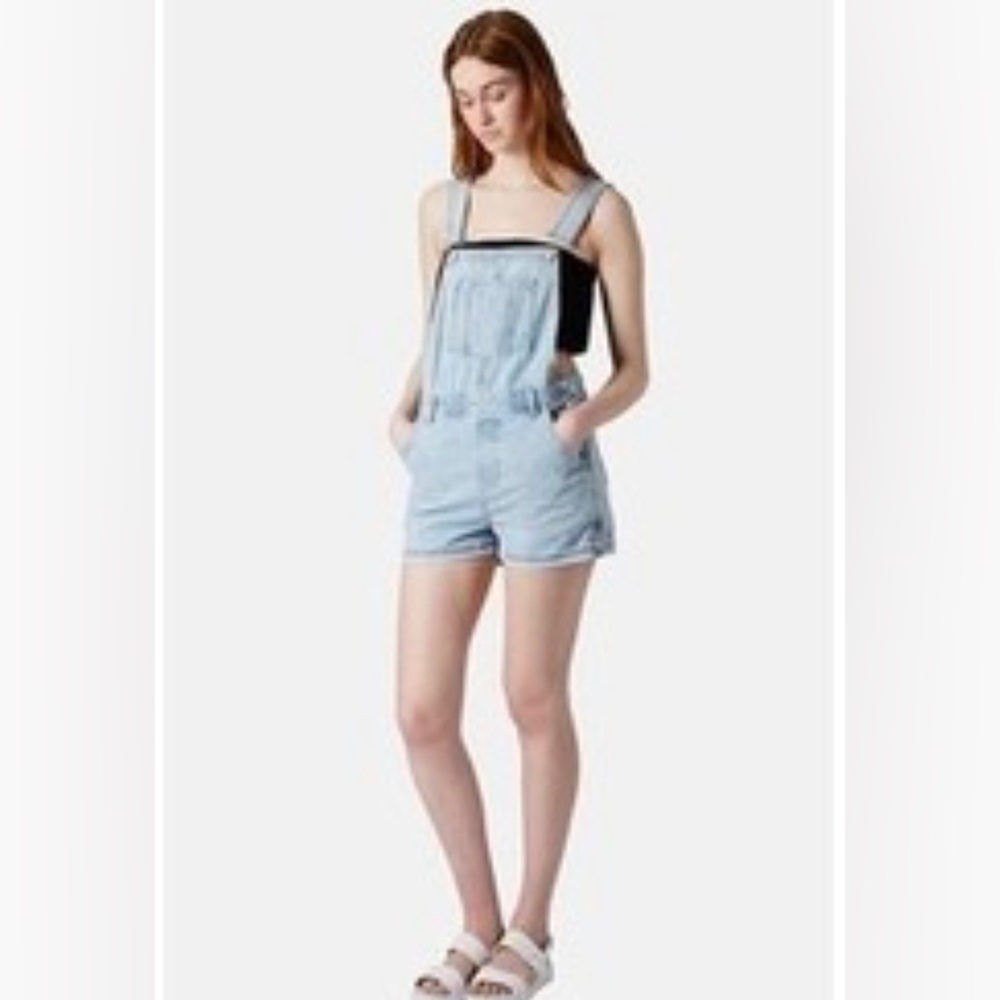 Top Shop, Moto Shorts Overalls Size 4. Saltwashed Appearance, with Distr…